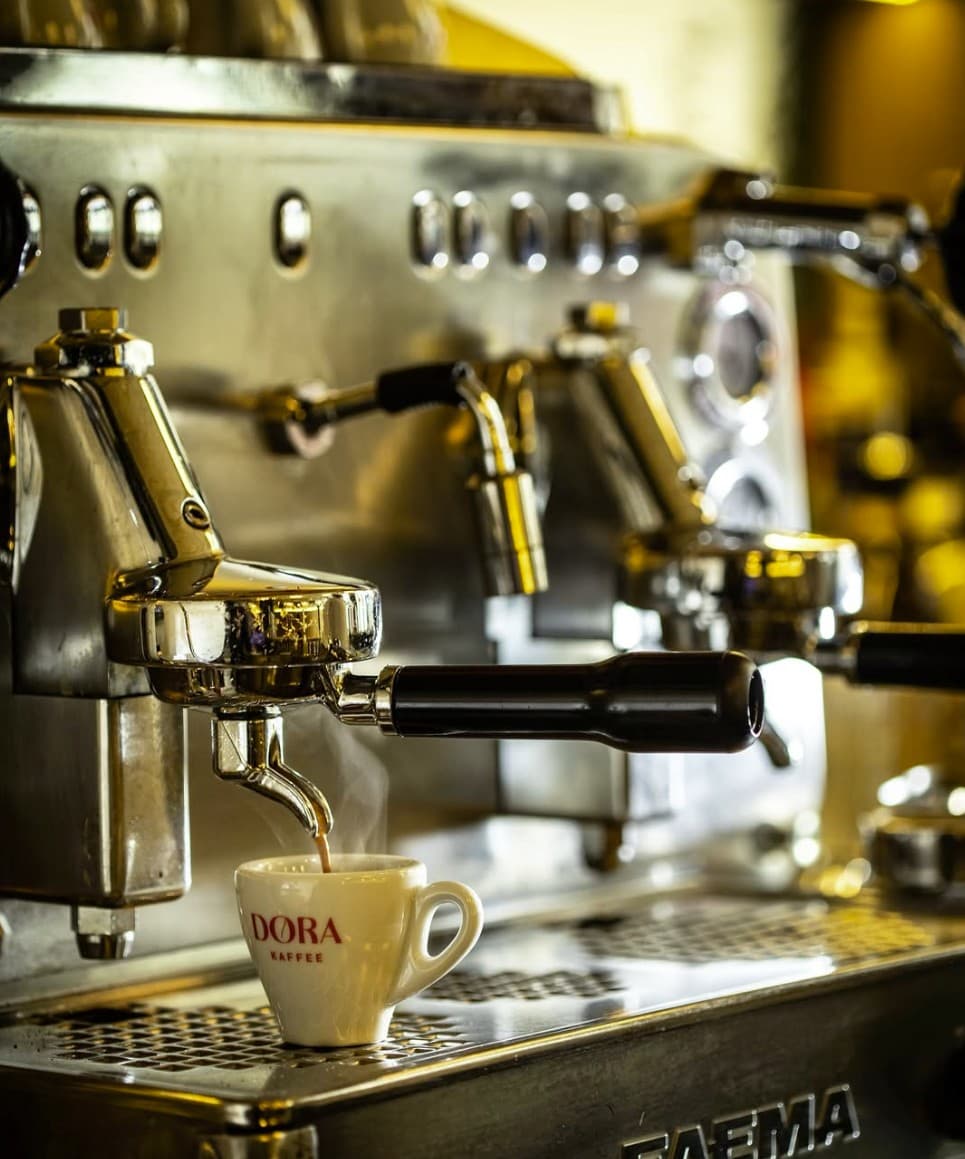 Dora Kaffee - Unsere eigene Roestung